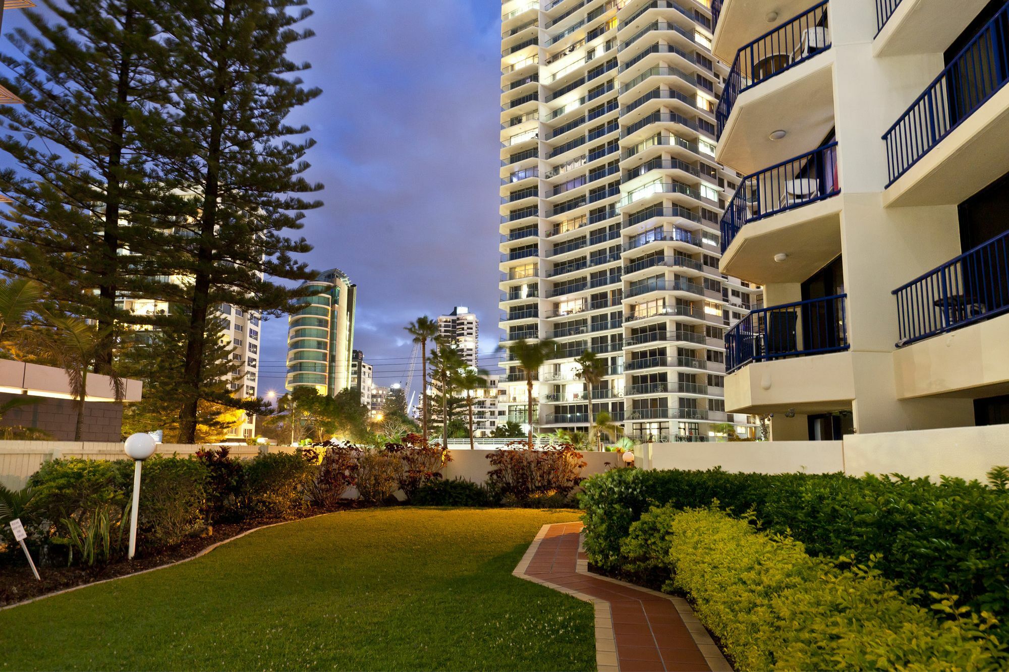 เซิร์ฟรีเจนซี่อพาร์ทเมนท์ส Aparthotel โกลด์โคสต์ ภายนอก รูปภาพ